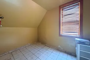 2822 W Melrose St, Chicago, IL 60618 - Photo 11