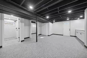 6351 S Kilbourn Ave, Chicago, IL 60629 - Photo 21