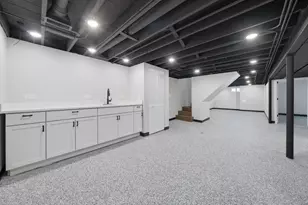 6351 S Kilbourn Ave, Chicago, IL 60629 - Photo 19