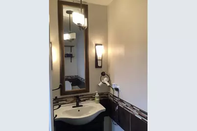 902 Violet Drive, Hanover Park, IL 60133 - Photo 13