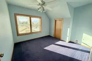 5550 S Karlov Ave, Chicago, IL 60629 - Photo 25