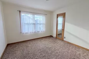 5550 S Karlov Ave, Chicago, IL 60629 - Photo 19
