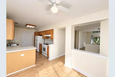 949 Charlela Lane #949, Elk Grove Village, IL 60007 - Photo 9