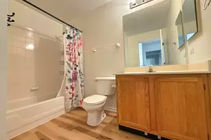 949 Charlela Ln, Elk Grove Village, IL 60007 - Photo 17