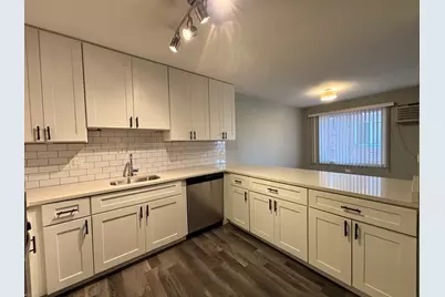 800 Graceland Avenue #303, Des Plaines, IL 60016 - Photo 5