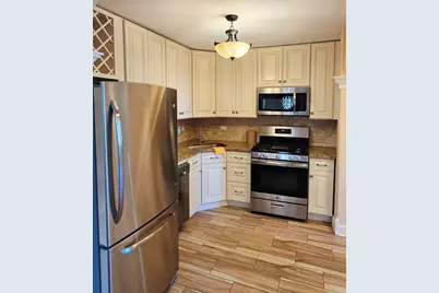 1475 Rebecca Drive #409, Hoffman Estates, IL 60169 - Photo 5