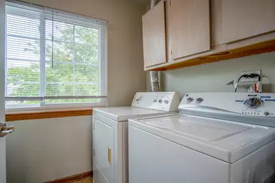 454 Canterbury Drive #11B-2, Carol Stream, IL 60188 - Photo 15