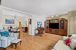 2702 N California Ave, Chicago, IL 60647 - Photo 3