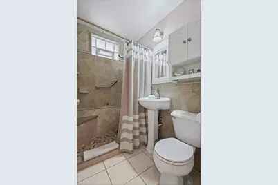 2702 N California Avenue, Chicago, IL 60647 - Photo 11