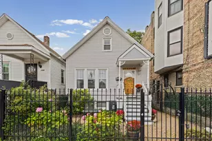 2702 N California Ave, Chicago, IL 60647 - Photo 1