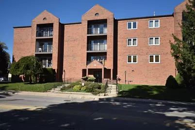 6550 W Gunnison Street #305, Harwood Heights, IL 60706 - Photo 1