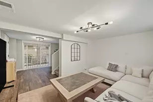 916 W Wolfram St, Chicago, IL 60657 - Photo 5