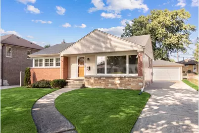 502 W Lonnquist Boulevard, Mount Prospect, IL 60056 - Photo 1