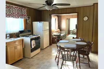 1124 N Hickory Street, Joliet, IL 60435 - Photo 7