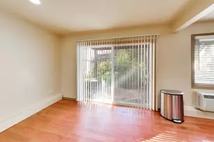 904 E Old Willow Rd, Prospect Heights, IL 60070 - Photo 5
