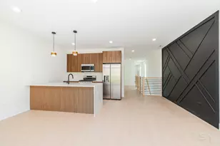 2917 W Arthington St, Chicago, IL 60623 - Photo 3