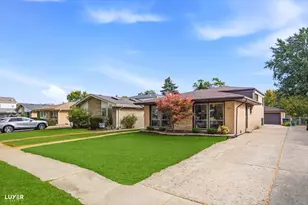 851 Long Rd, Glenview, IL 60025 - Photo 1