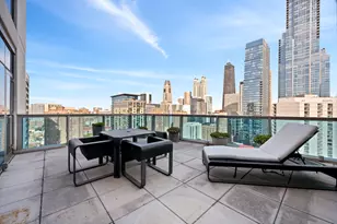 110 W Superior St, Chicago, IL 60654 - Photo 35