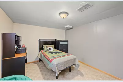 10712 S Avenue B, Chicago, IL 60617 - Photo 23