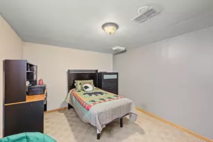 10712 S Ave B, Chicago, IL 60617 - Photo 23