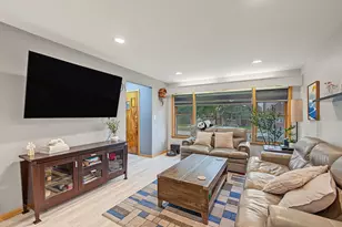 10712 S Ave B, Chicago, IL 60617 - Photo 5