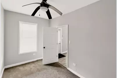 9214 S Woodlawn Avenue, Chicago, IL 60619 - Photo 7