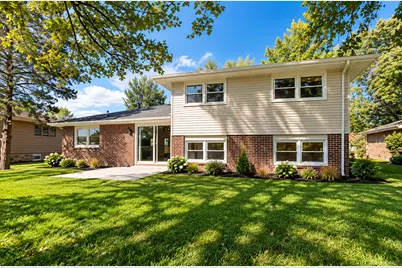 11226 S Deerpath Lane, Palos Hills, IL 60465 - Photo 23