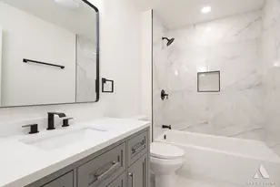 11226 S Deerpath Ln, Palos Hills, IL 60465 - Photo 15