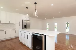 11226 S Deerpath Ln, Palos Hills, IL 60465 - Photo 9