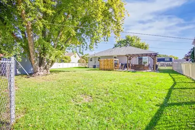 18 W Circle Drive, Streator, IL 61364 - Photo 33