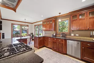812 Courtland Ave, Park Ridge, IL 60068 - Photo 13