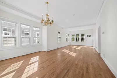 333 E Chicago Avenue, Hinsdale, IL 60521 - Photo 5