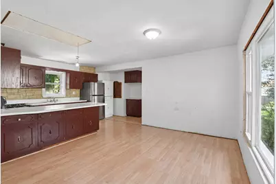 14938 Millard Avenue, Midlothian, IL 60445 - Photo 9