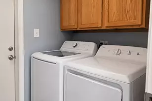 1354 Kingsbury Dr, Hanover Park, IL 60133 - Photo 7