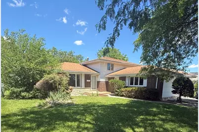 942 E 168th Street, South Holland, IL 60473 - Photo 1