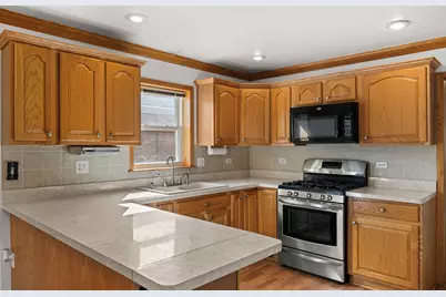 11313 S Sawyer Avenue, Chicago, IL 60655 - Photo 7