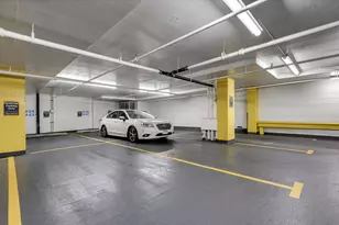 111 E Chestnut St, Chicago, IL 60611 - Photo 23