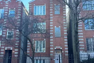 1445 W Walton St, Chicago, IL 60642 - Photo 1