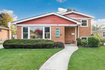10537 S Kostner Avenue, Oak Lawn, IL 60453 - Photo 1