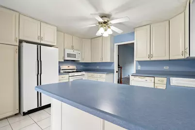 10537 S Kostner Avenue, Oak Lawn, IL 60453 - Photo 11