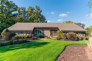 50 Covered Bridge Rd, South Barrington, IL 60010 - Photo 1