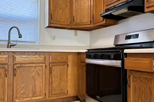 5700 W Montrose Ave, Chicago, IL 60634 - Photo 13