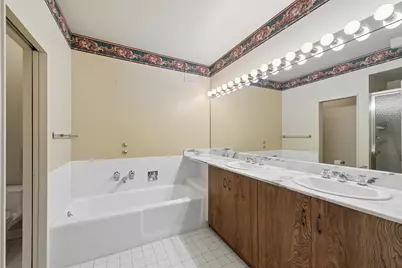 1100 N Lake Shore Drive #26B, Chicago, IL 60611 - Photo 15