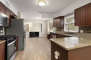 6756 N Keating Ave, Lincolnwood, IL 60712 - Photo 5