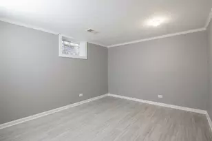 6756 N Keating Ave, Lincolnwood, IL 60712 - Photo 13