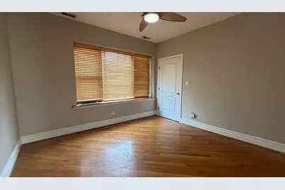 2819 W Rosemont Avenue #1, Chicago, IL 60659 - Photo 5