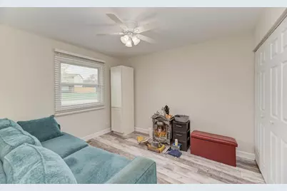 935 Pioneer Court, Roselle, IL 60172 - Photo 23