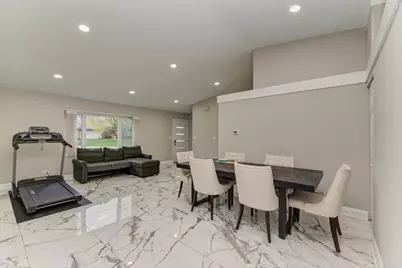 935 Pioneer Court, Roselle, IL 60172 - Photo 7