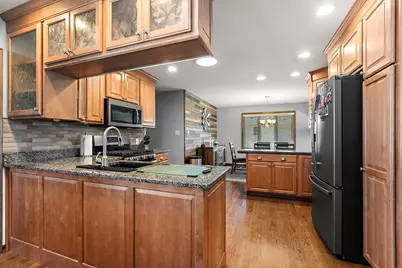 7919 Palm Court, Orland Park, IL 60462 - Photo 11