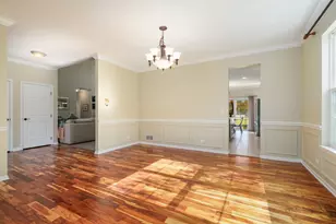 14241 Oakwood Ct, Green Oaks, IL 60048 - Photo 11